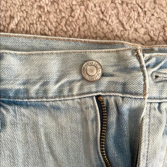 American eagle Light Blue Distressed Denim Shorts with lace - Picture 5 of 11